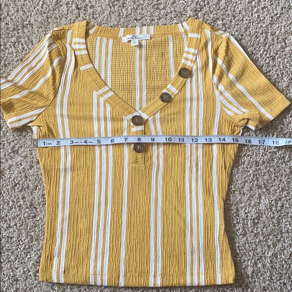 Cropped Top - Picture 6 of 6